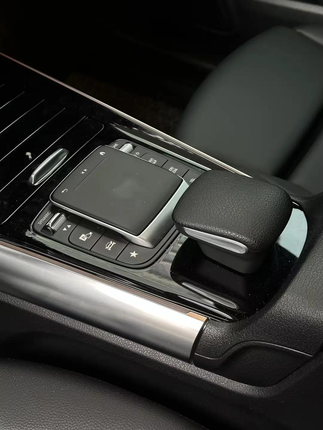 Mercedes Benz GLA 2022 GLA 200 16