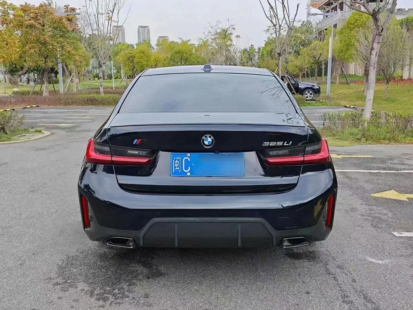BMW 3 Series 2023 model 325Li M Sport Night Edition Package 3