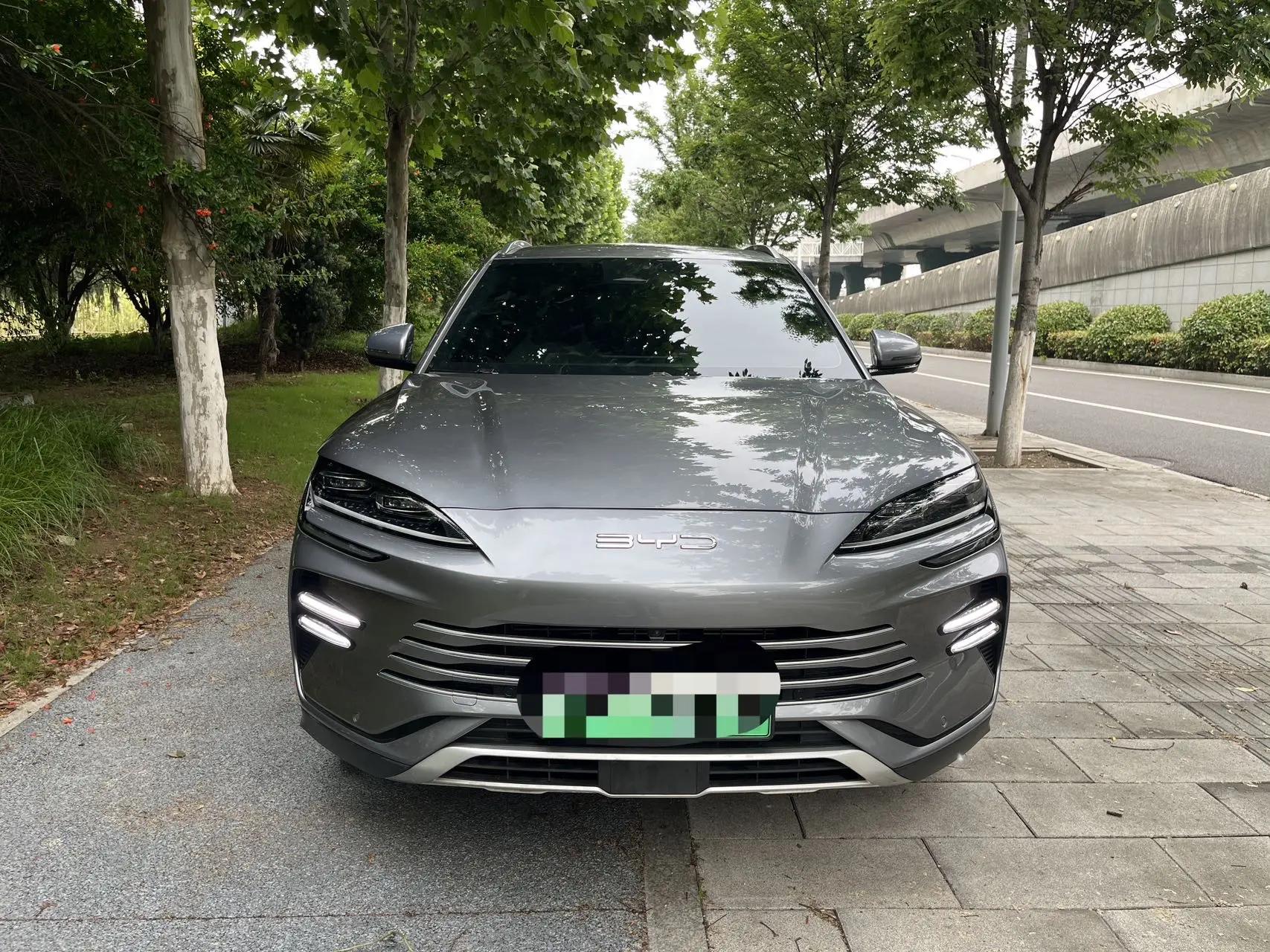 BYD 2023 Song PLUS DM-i 1.5 Stepless Champion Edition 110KM Flagship PLUS Automatic Gear 2