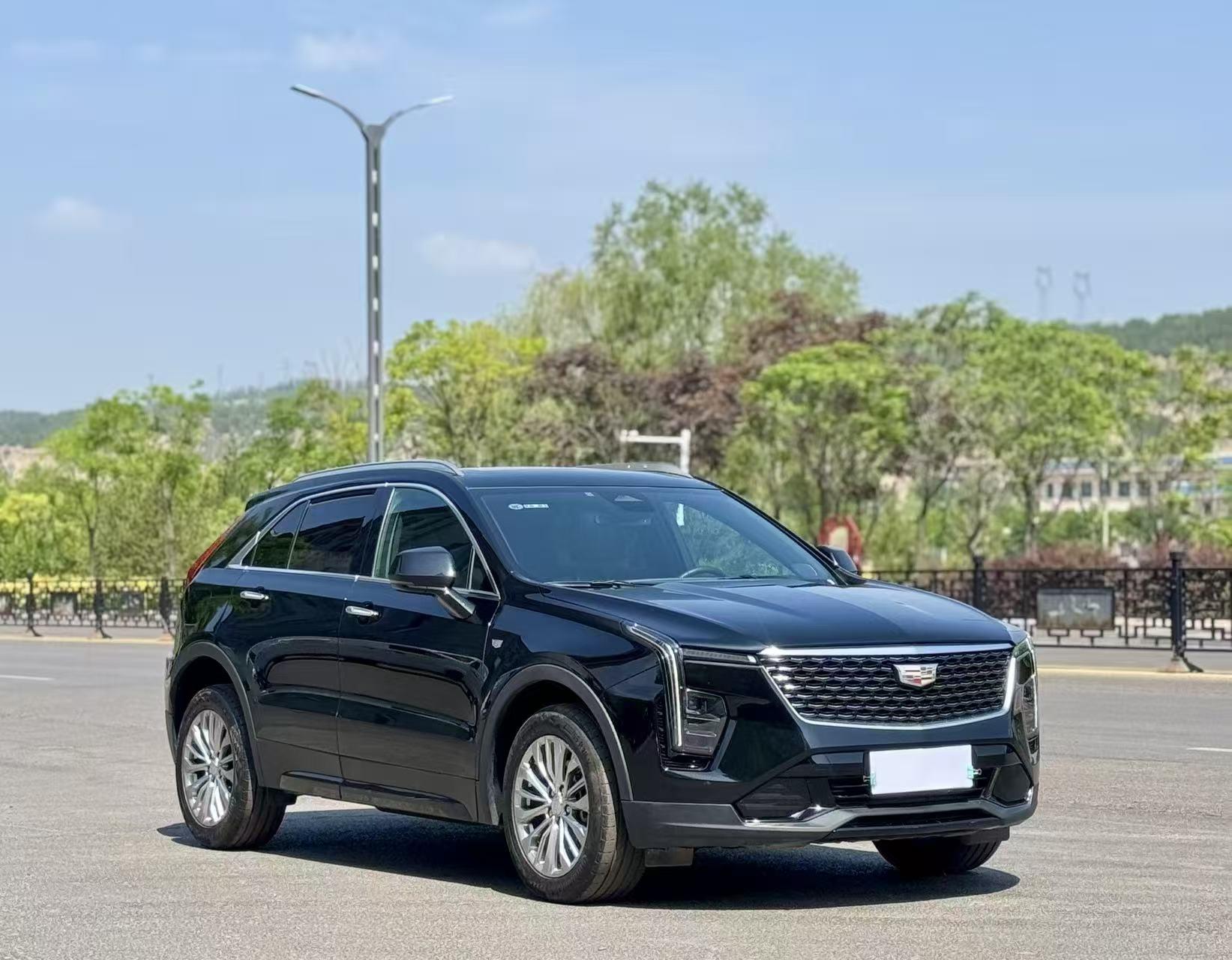 Cadillac XT4 2024 28T Two-Drive Luxury Model 3