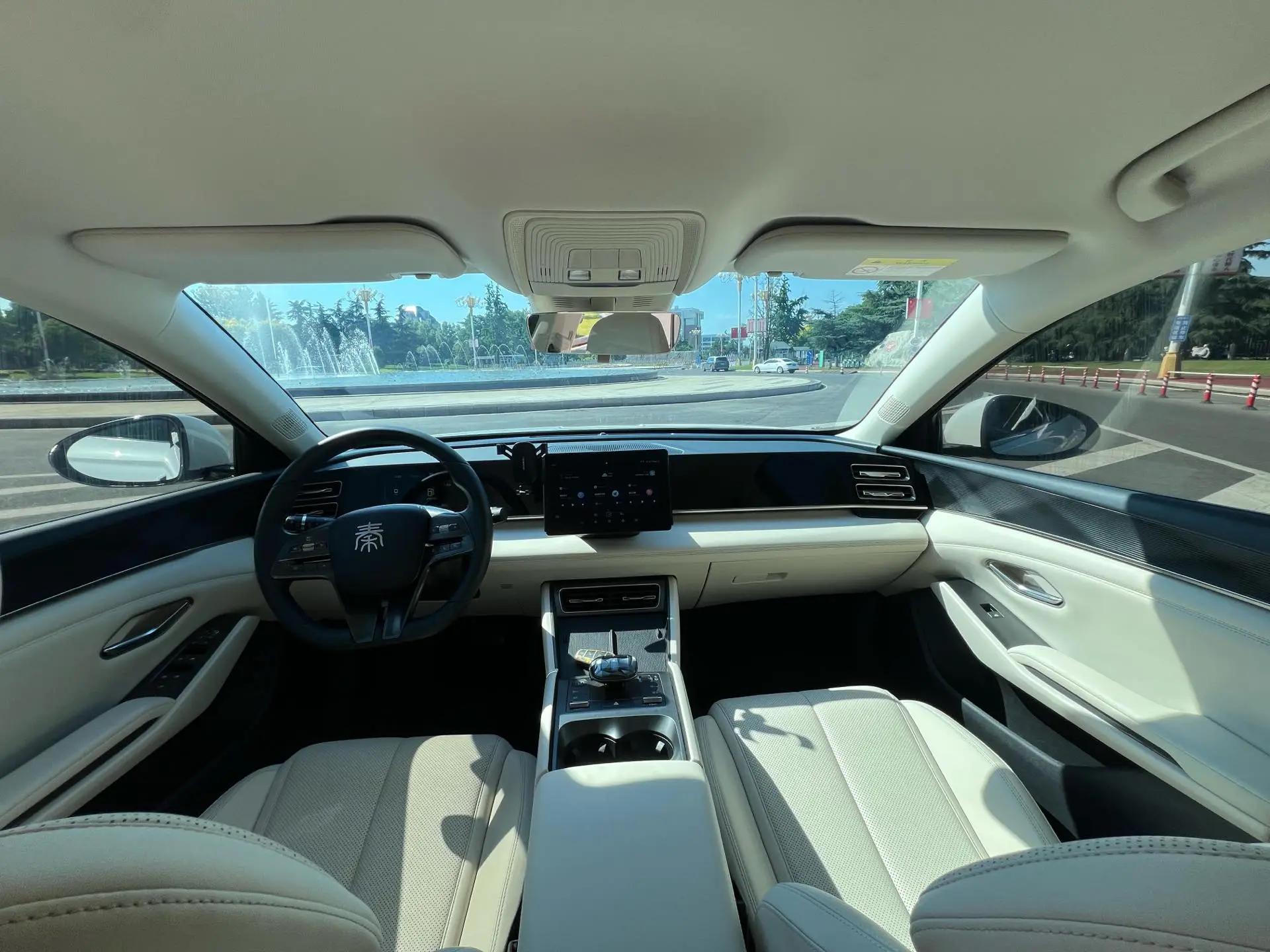Qin L 2024 DM-i 80KM Leading Type 8