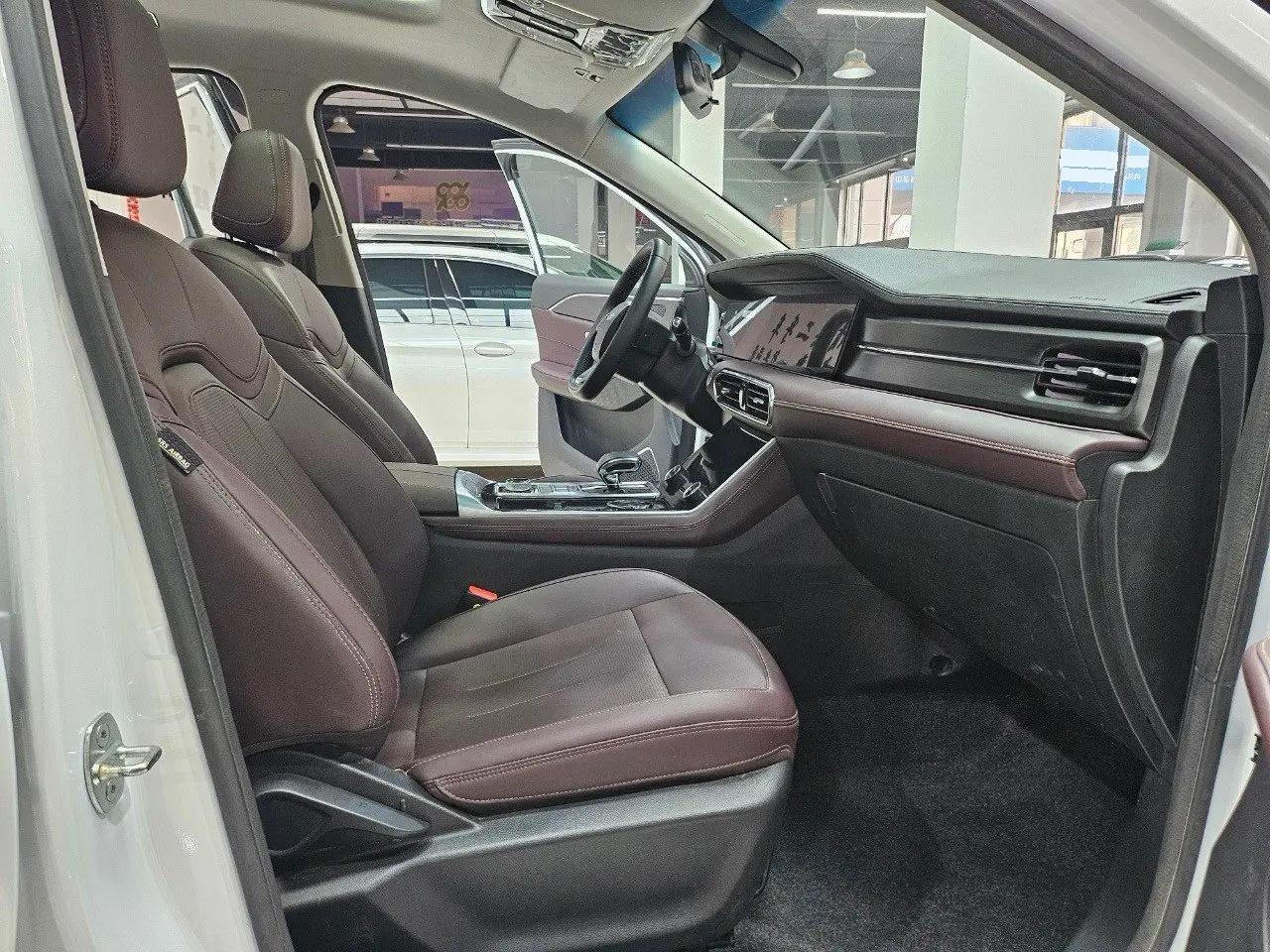 Jetour 2025 X90 PLUS 1.6TD Elite Edition 7-seat Automatic Gear 15