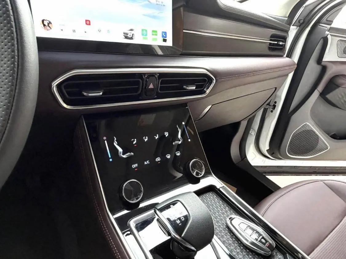 Jetour 2025 X90 PLUS 1.6TD Elite Edition 7-seat Automatic Gear 16