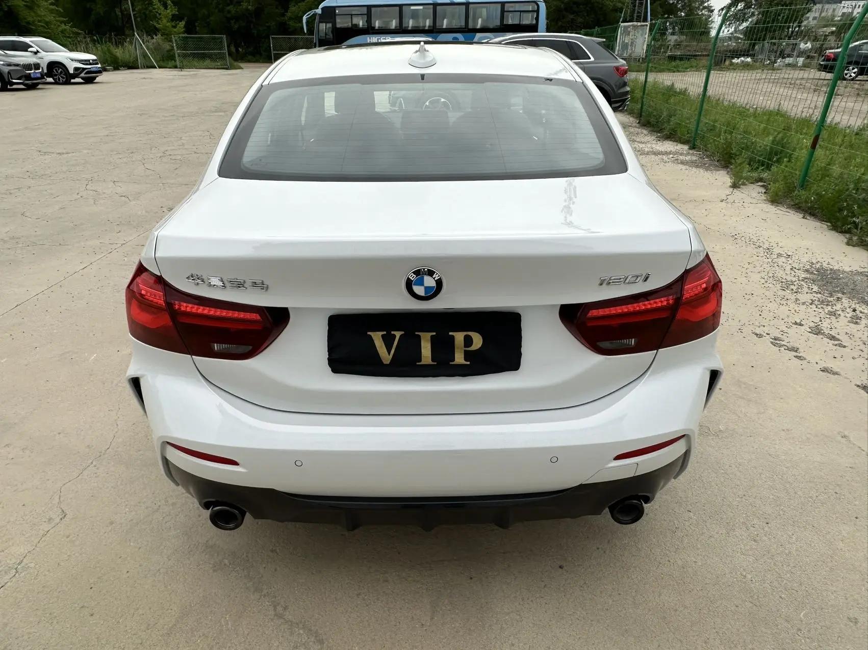 BMW 1 Series 2023 120i 1.5T M Sport Night Edition Automatic 21
