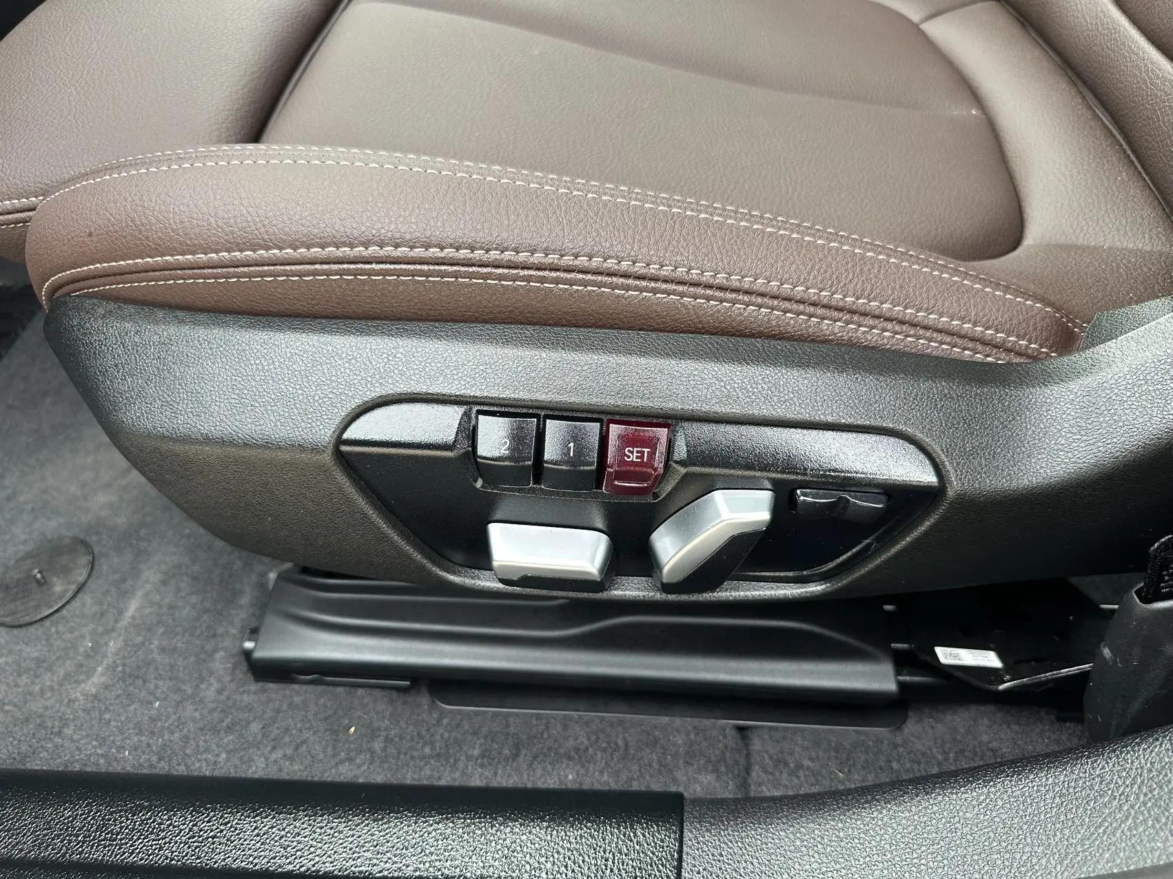 BMW 1 Series 2023 120i 1.5T M Sport Night Edition Automatic 7
