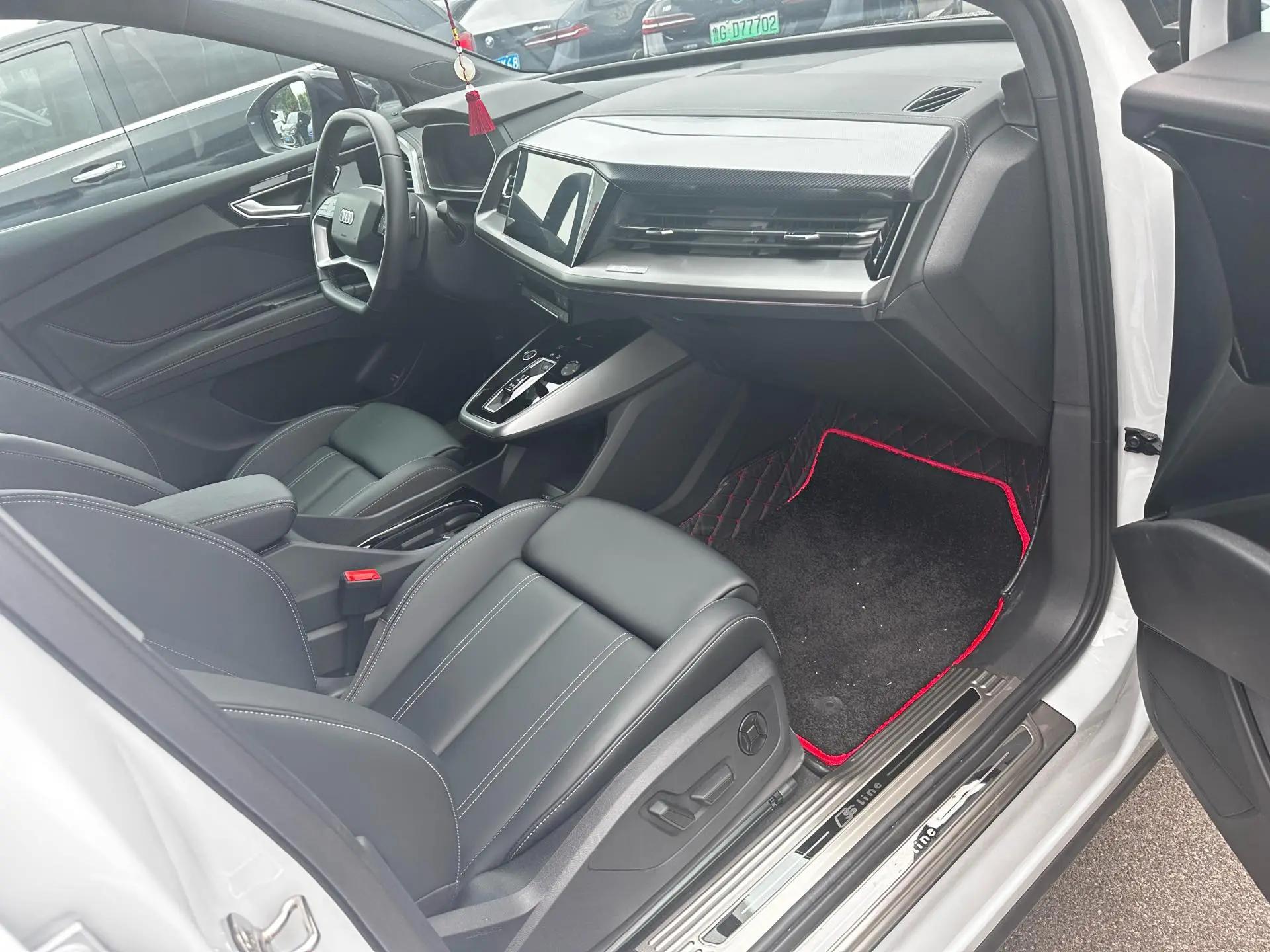 Audi 2024 Q4 e-tron 40 Creation Edition Automatic Gear 6