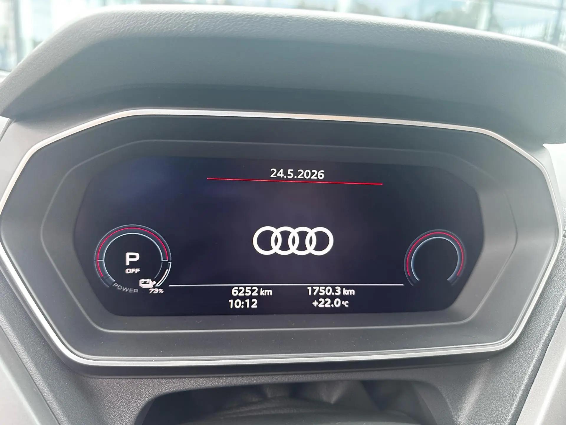 Audi 2024 Q4 e-tron 40 Creation Edition Automatic Gear 7