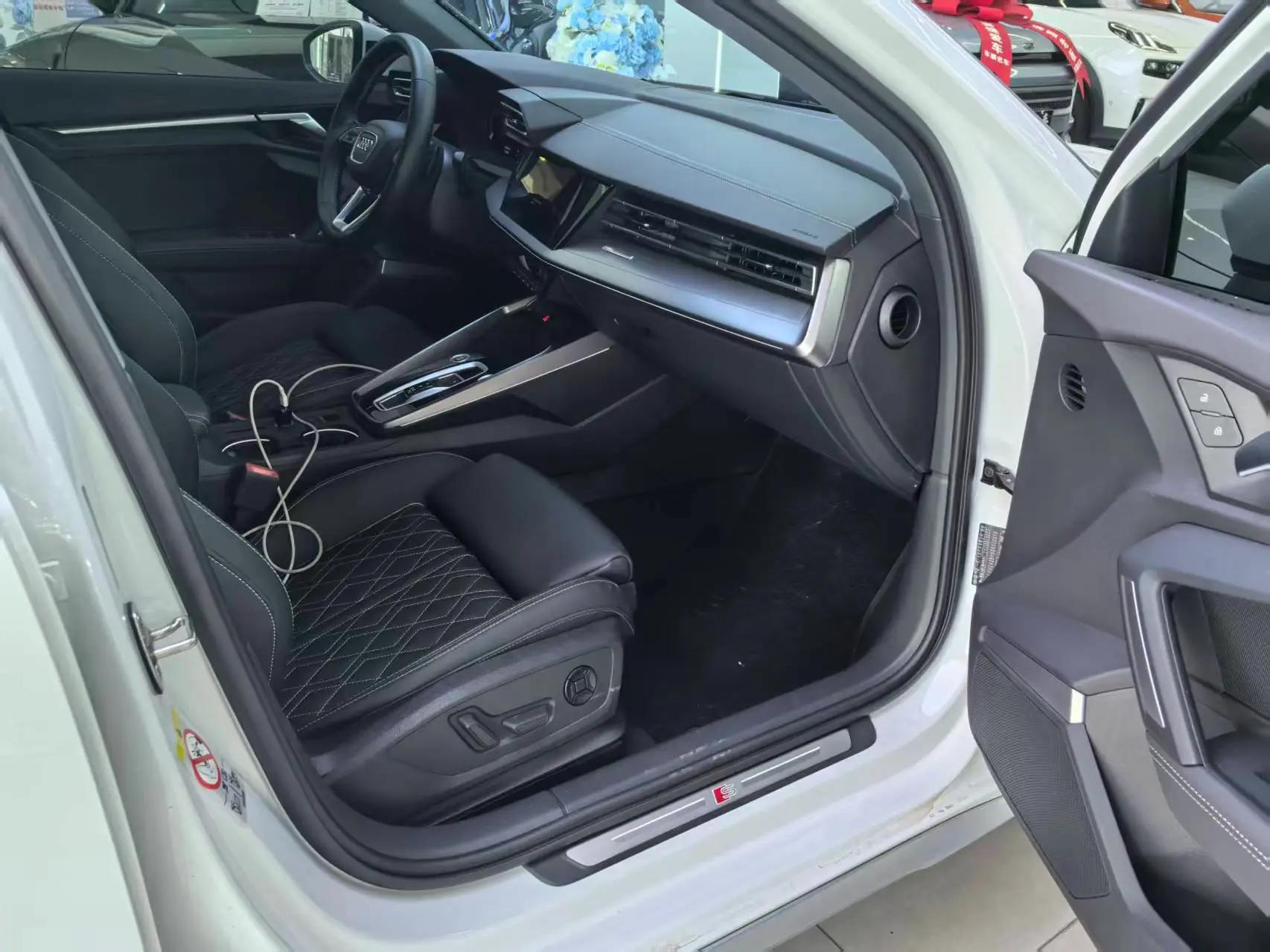 Audi 2025 A3L Limousine 1.5TFSI 35TFSI Flying Prestige Edition Automatic 4