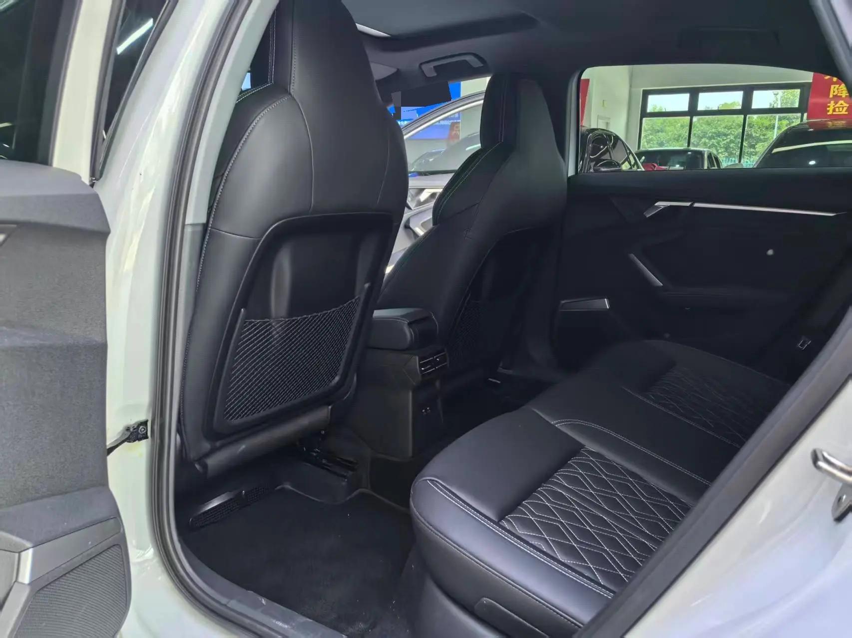 Audi 2025 A3L Limousine 1.5TFSI 35TFSI Flying Prestige Edition Automatic 6