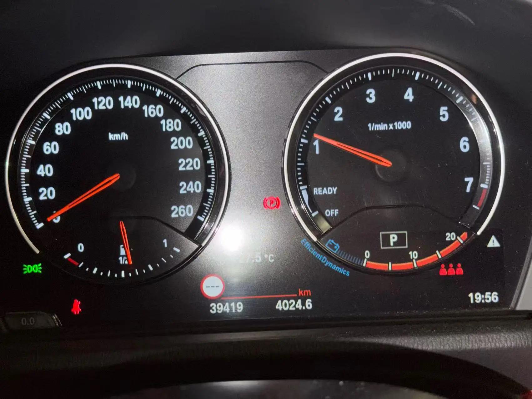 BMW X2 2020 sDrive25i leading M sports suit 2