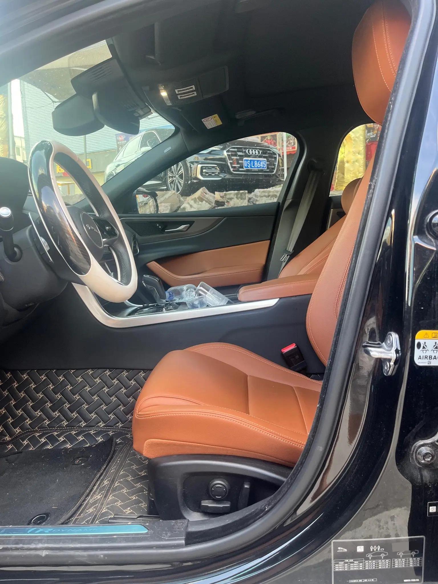 Jaguar XEL 2023 2.0T 250PS R-DYNAMIC S Enterprising Sports Edition 4