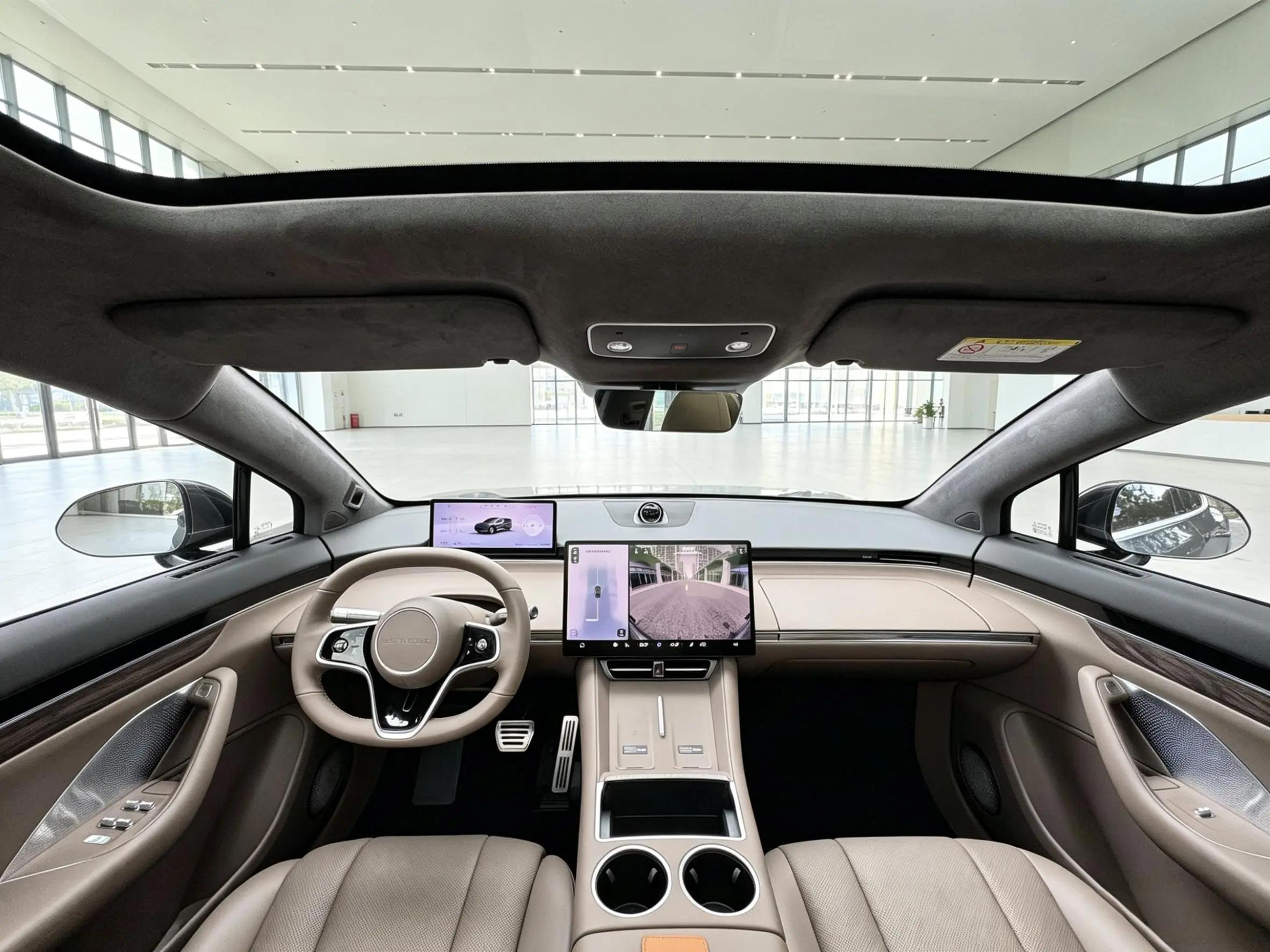 Intellectual 2025 R 7 251km Max Automatic Gear 10