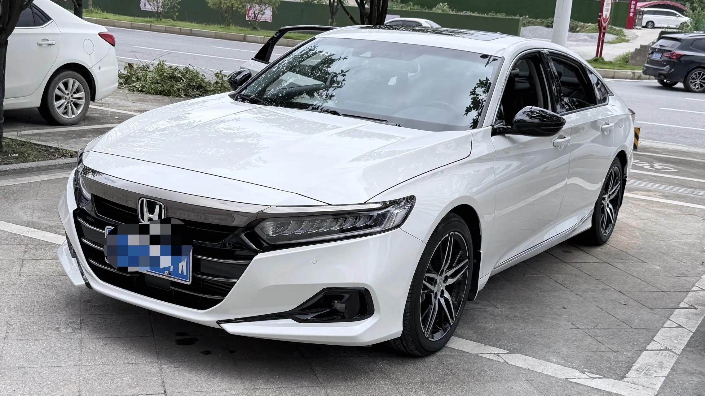Accord 2022 260TURBO Magic Night Premium Edition