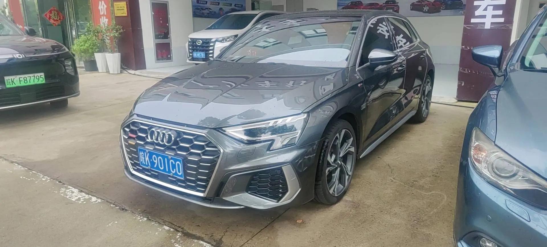Audi A3 2021 Sportback 35 TFSI Enjoys Life Edition