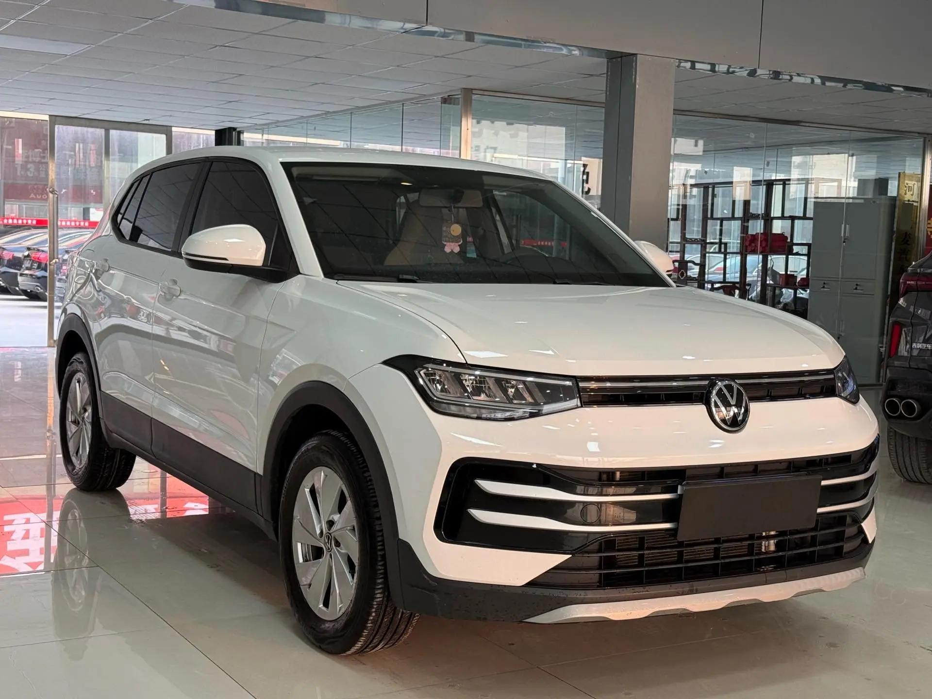 Volkswagen 2025 T-Roc New Edition 1.5 Ruijin Edition Automatic 3
