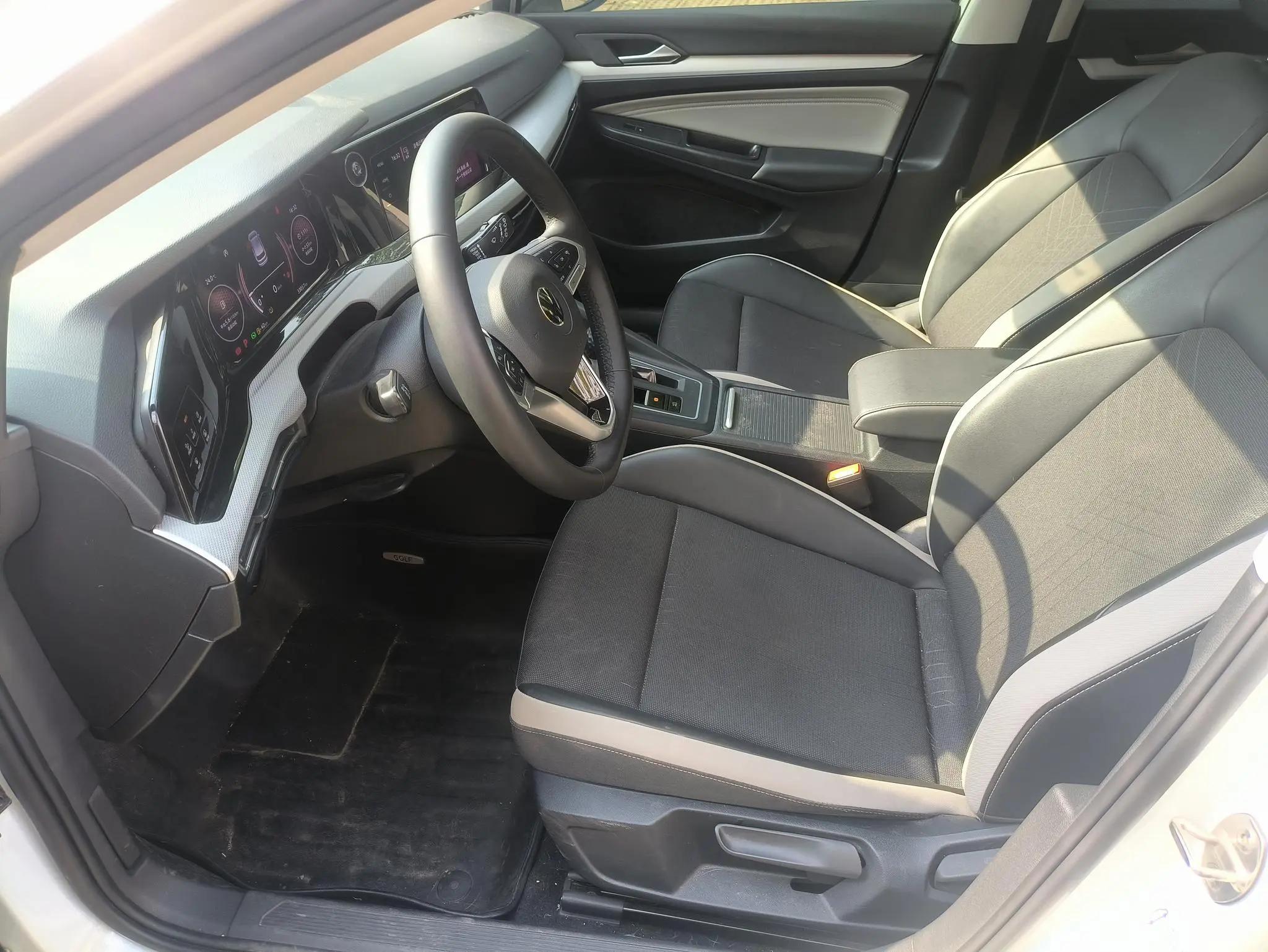 Golf 2021 280TSI DSG Pro 8