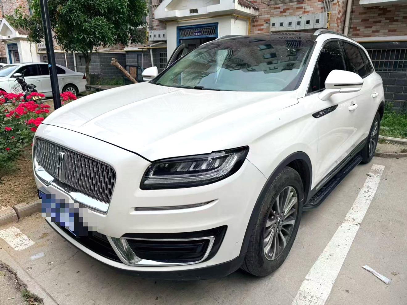 Navigator (Imported) 2019 2.0T Two-Drive Zunyue Edition Country V