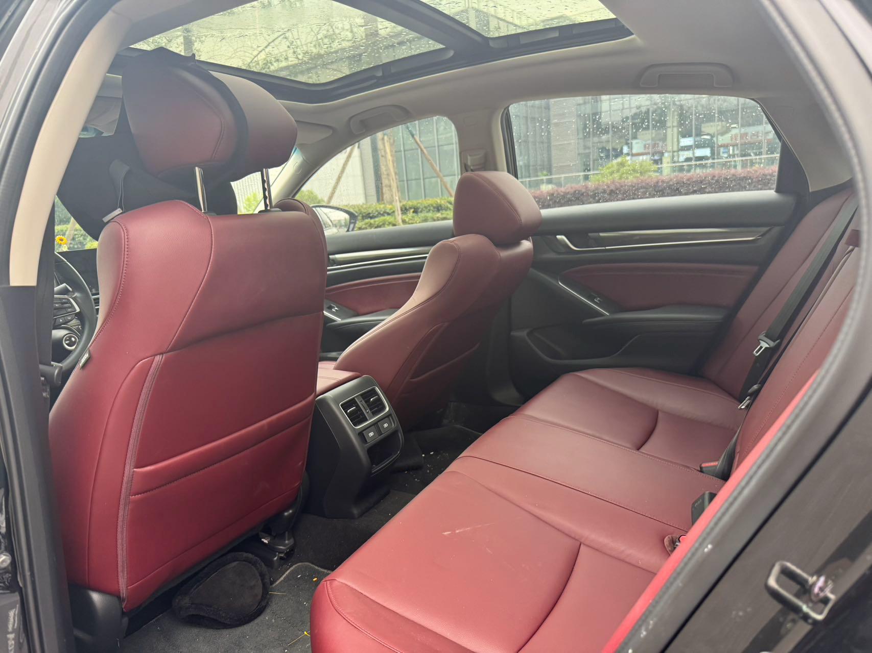 Accord 2022 260TURBO Magic Night Premium Edition 3