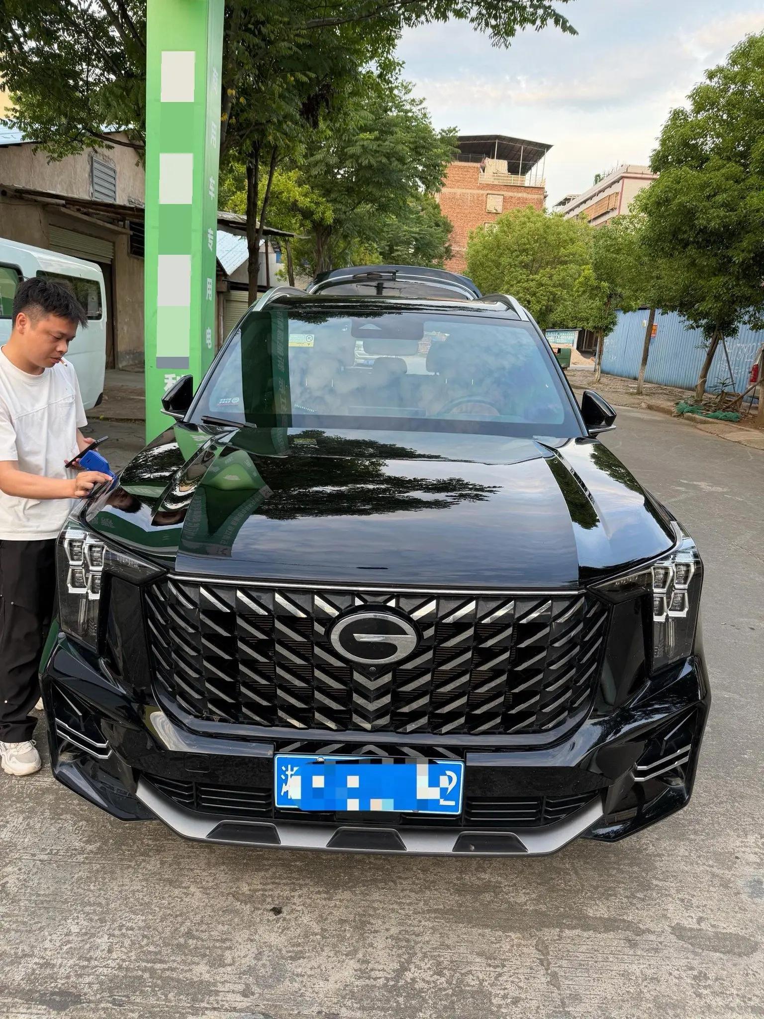 GAC Trumpchi GS8 2022 Model, Leading Series, 2.0T GDI, Two-Wheel Drive Luxury Smart Connectivity Version (Seven Seats) 2