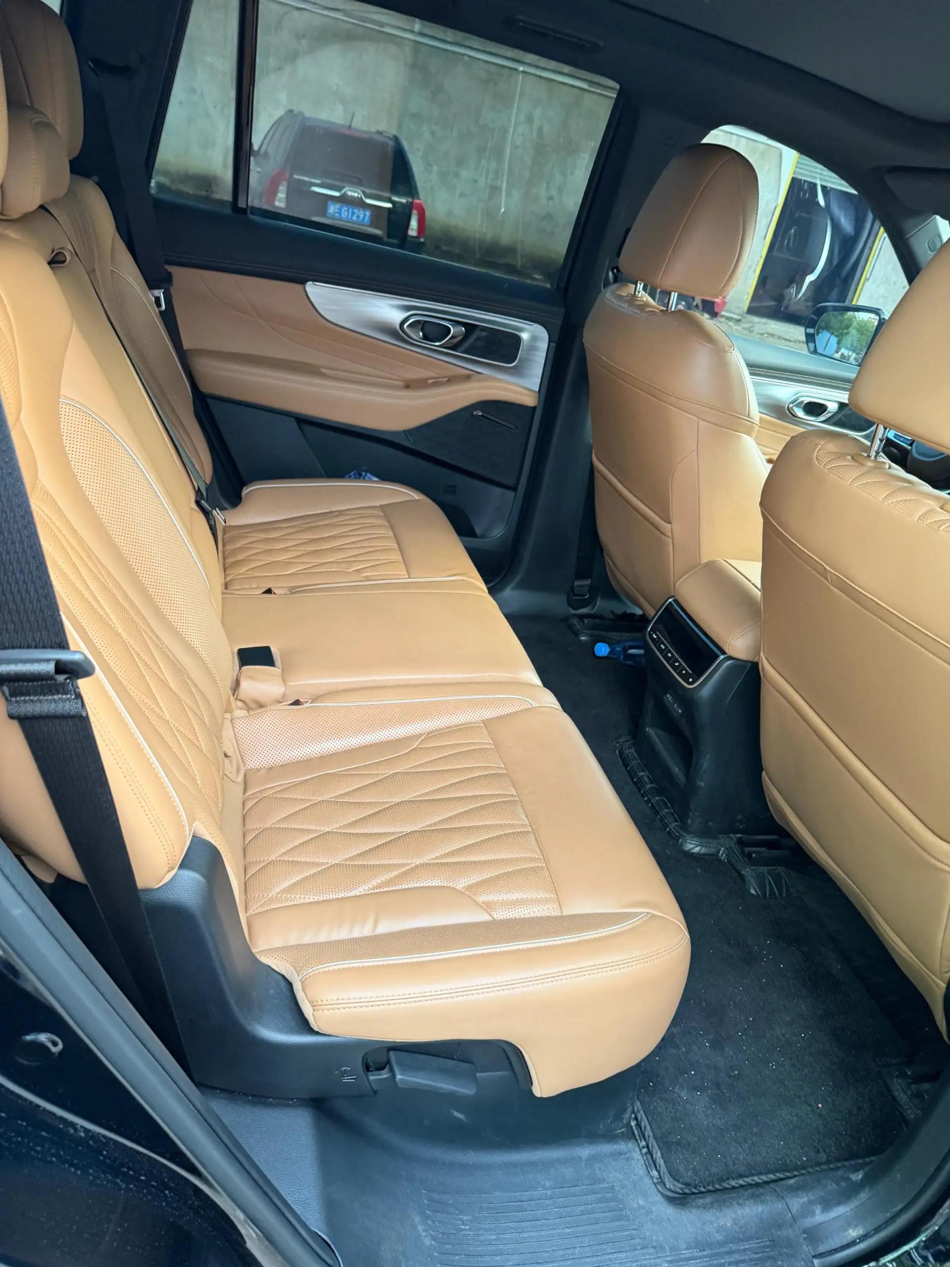GAC Trumpchi GS8 2022 Model, Leading Series, 2.0T GDI, Two-Wheel Drive Luxury Smart Connectivity Version (Seven Seats) 8