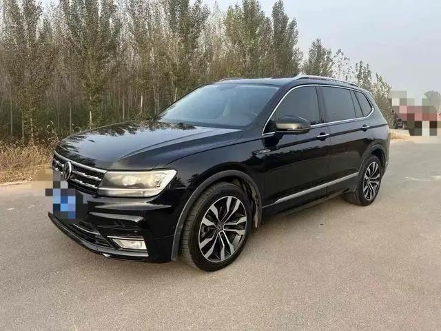 Открыть галерею: Tiguan L 2021 330TSI Automatic Two-Drive R-Line Enjoy Edition