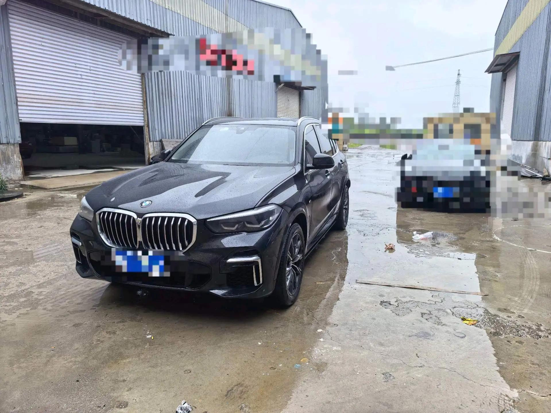 BMW X5 2022 xDrive 30Li M sports set