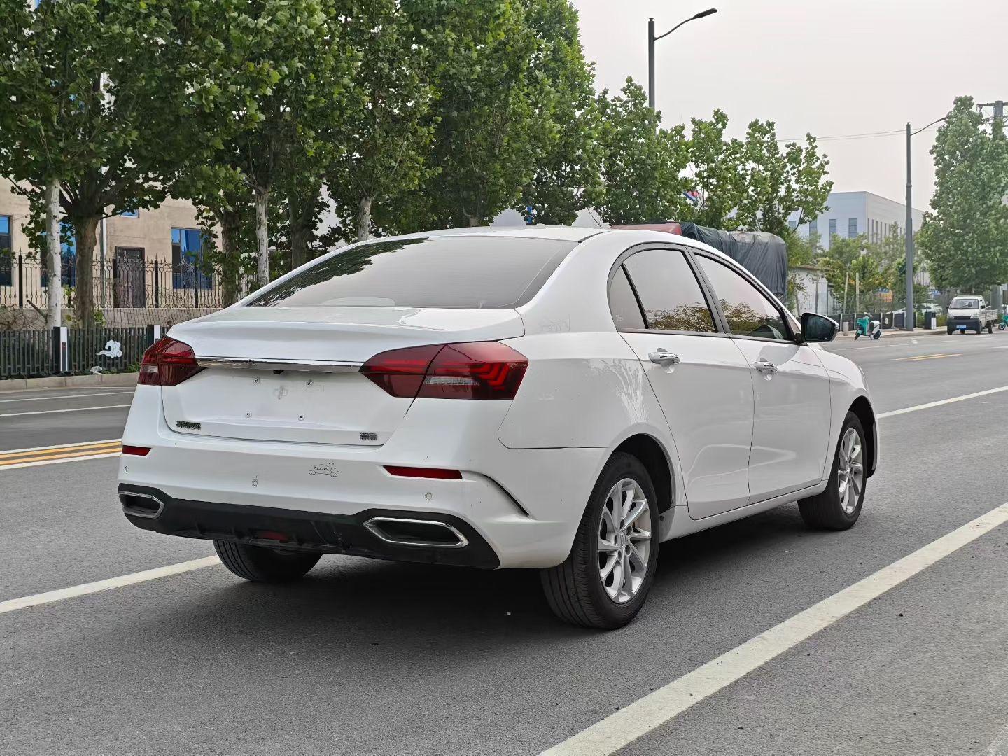 Emgrand 2021 UP 1.5L CVT Upward Edition 6