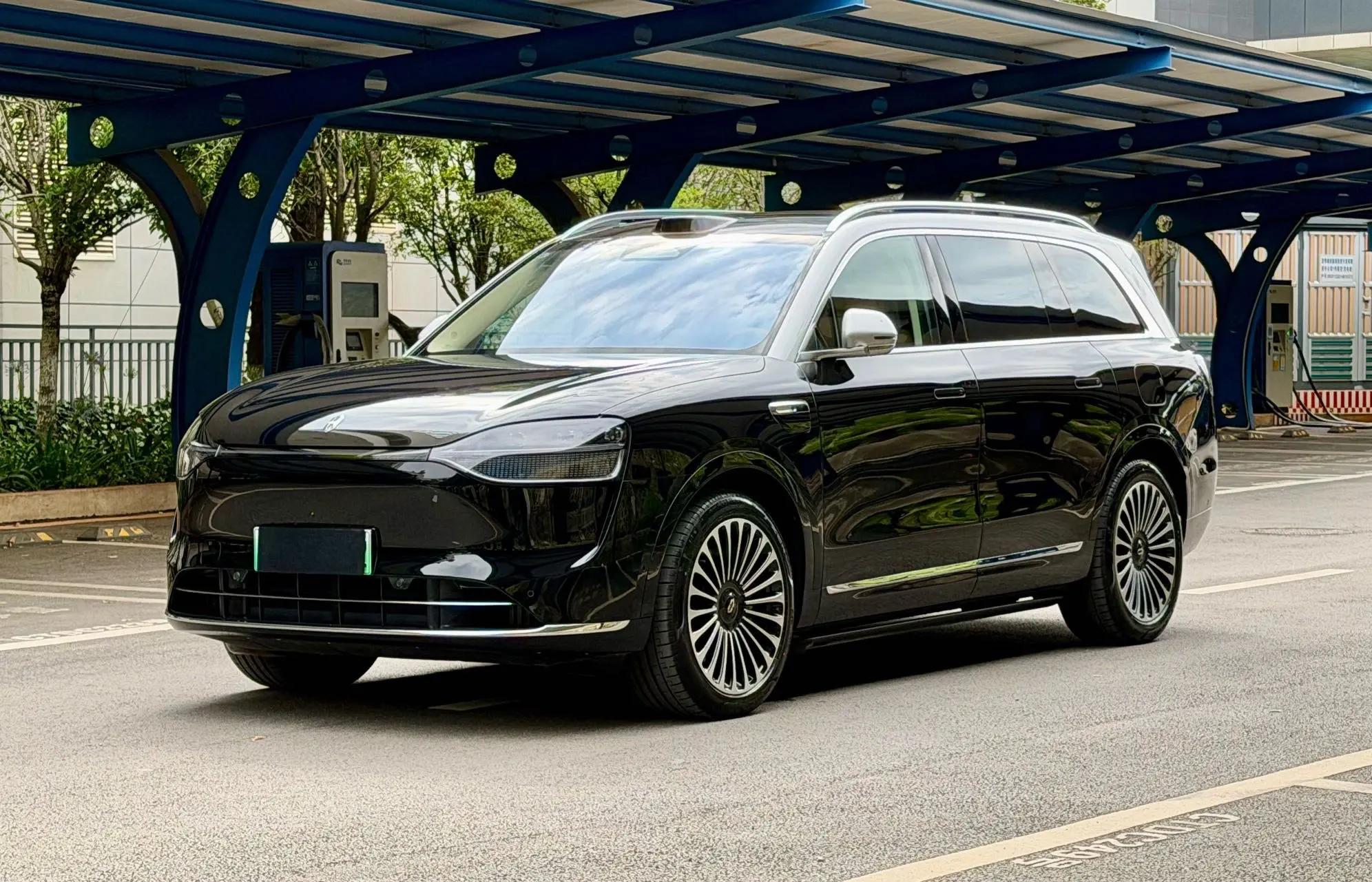 AITO 2025 Model AITO M9 Range-Extended Ultra Version 52kWh 6-Seater Automatic