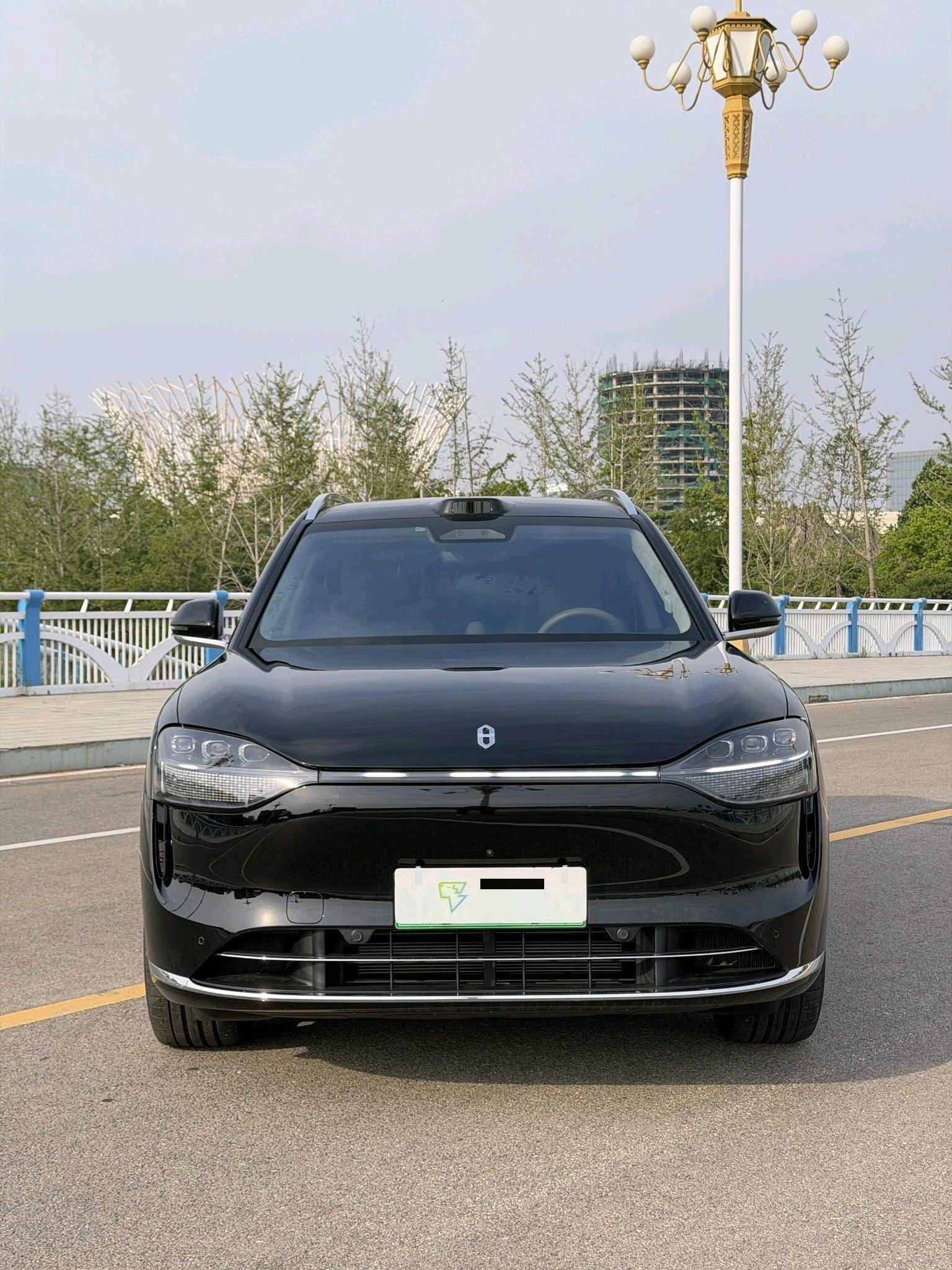 AITO 2025 Model AITO M9 Range-Extended Ultra Version 52kWh 5-Seater Automatic 2