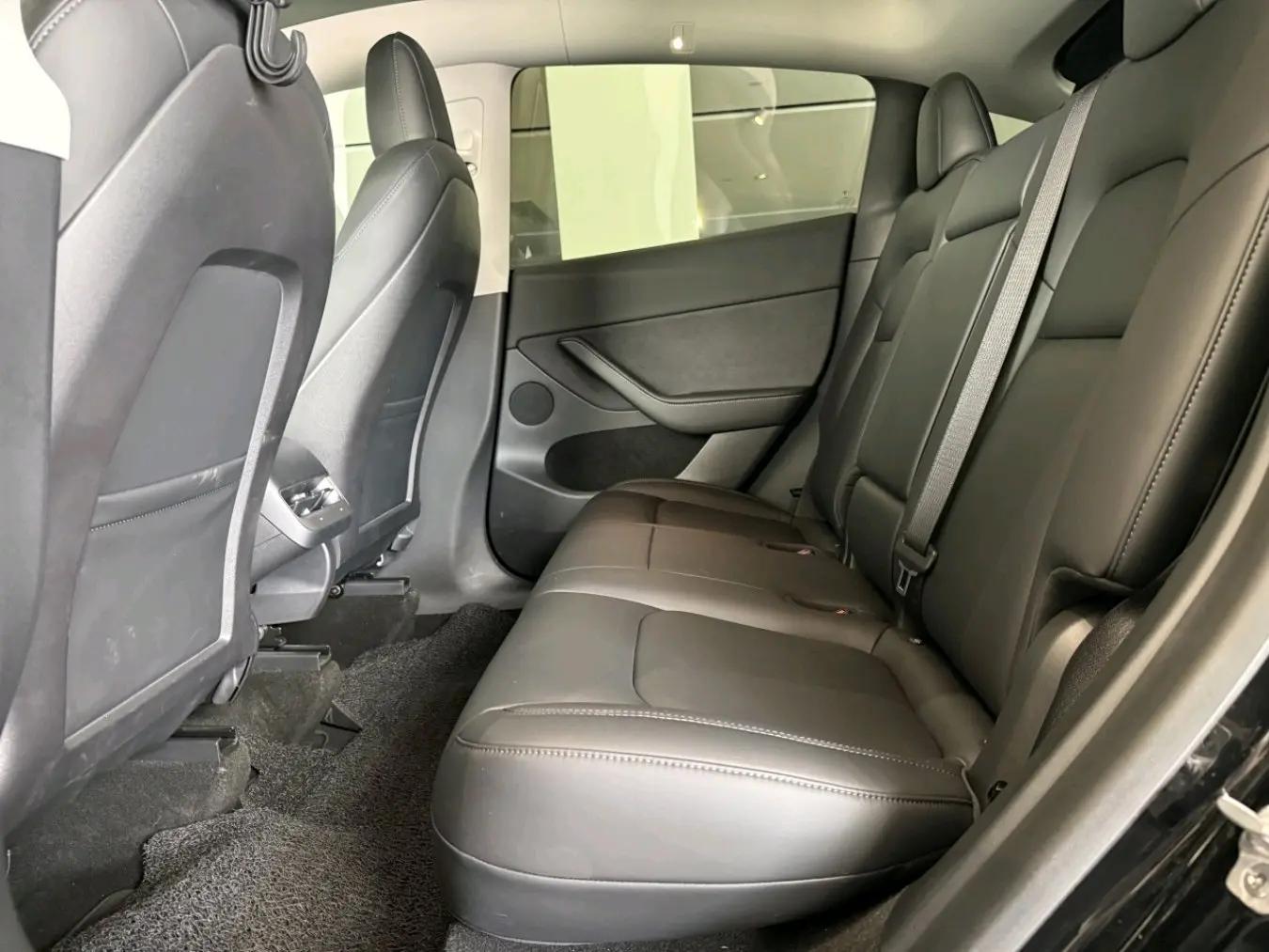 Model Y 2022 rear-wheel drive version 5