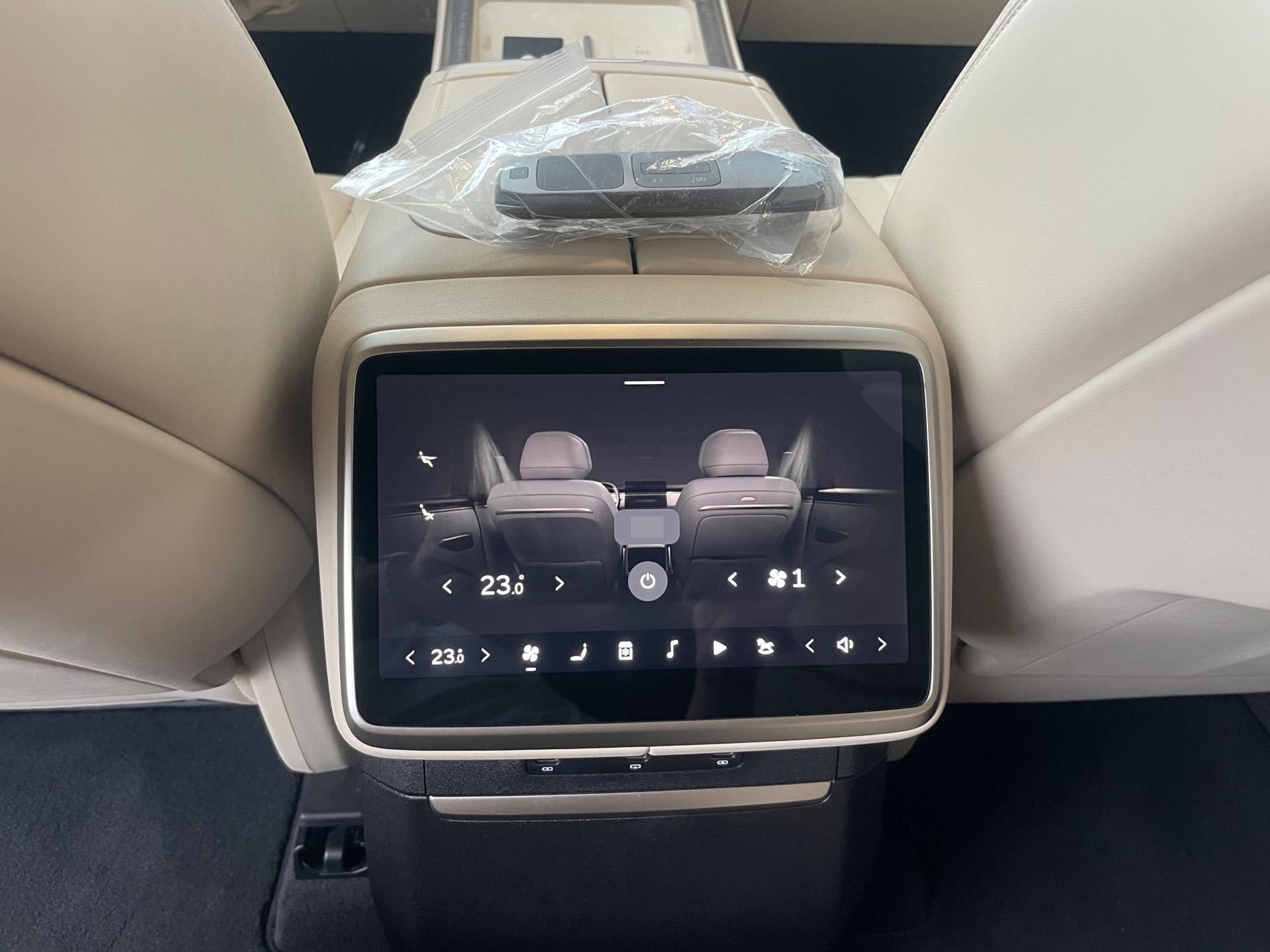 ONVO 2025 L90 Ultra six-seat automatic gear 13