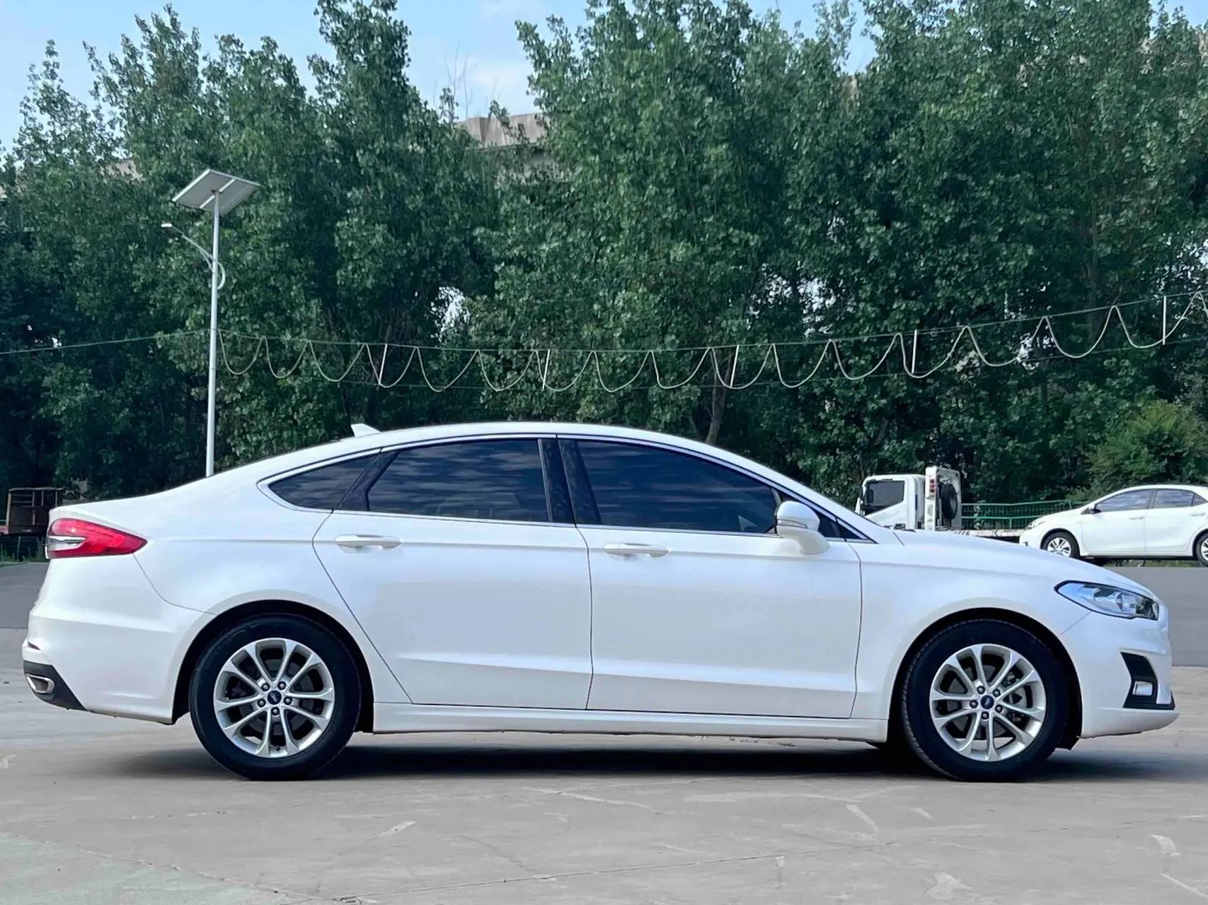 Ford Mondeo 2020 EcoBoost 180 Luxury Edition 6