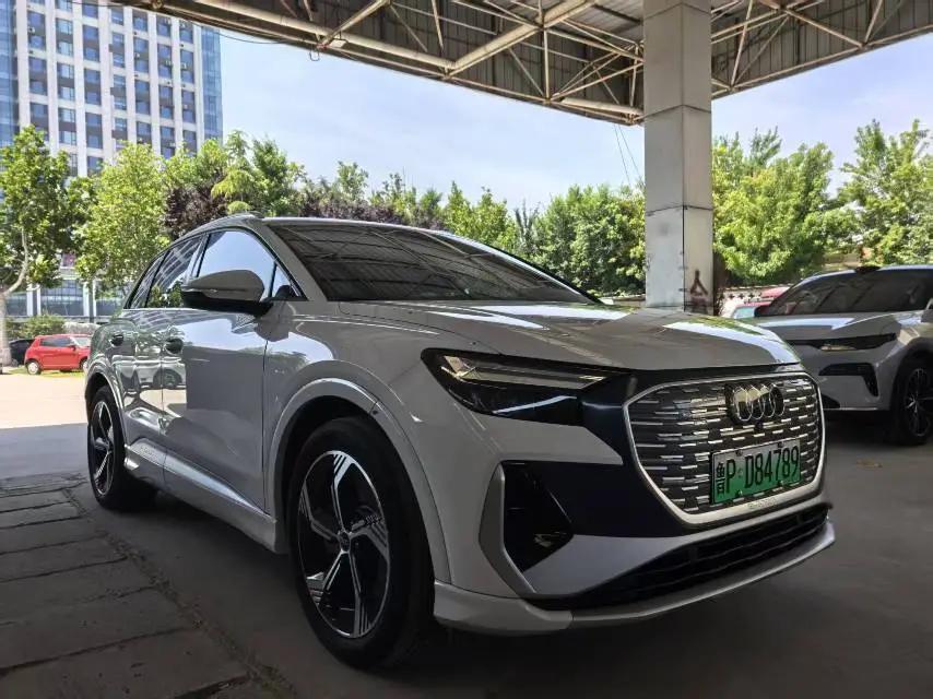 Audi 2023 Q4 e-tron 40 Exploration Edition Automatic 3