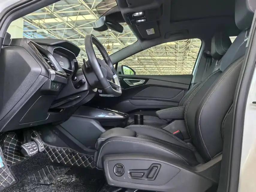 Audi 2023 Q4 e-tron 40 Exploration Edition Automatic 7