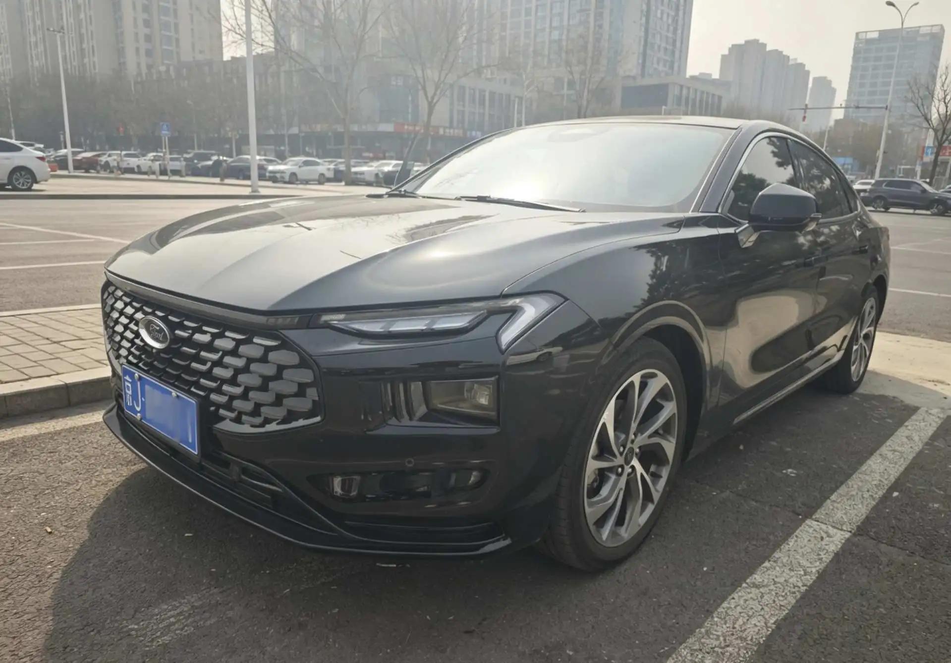 Open image lightbox: Ford 2025 Mondeo 2.0T EcoBoost Extreme Automatic