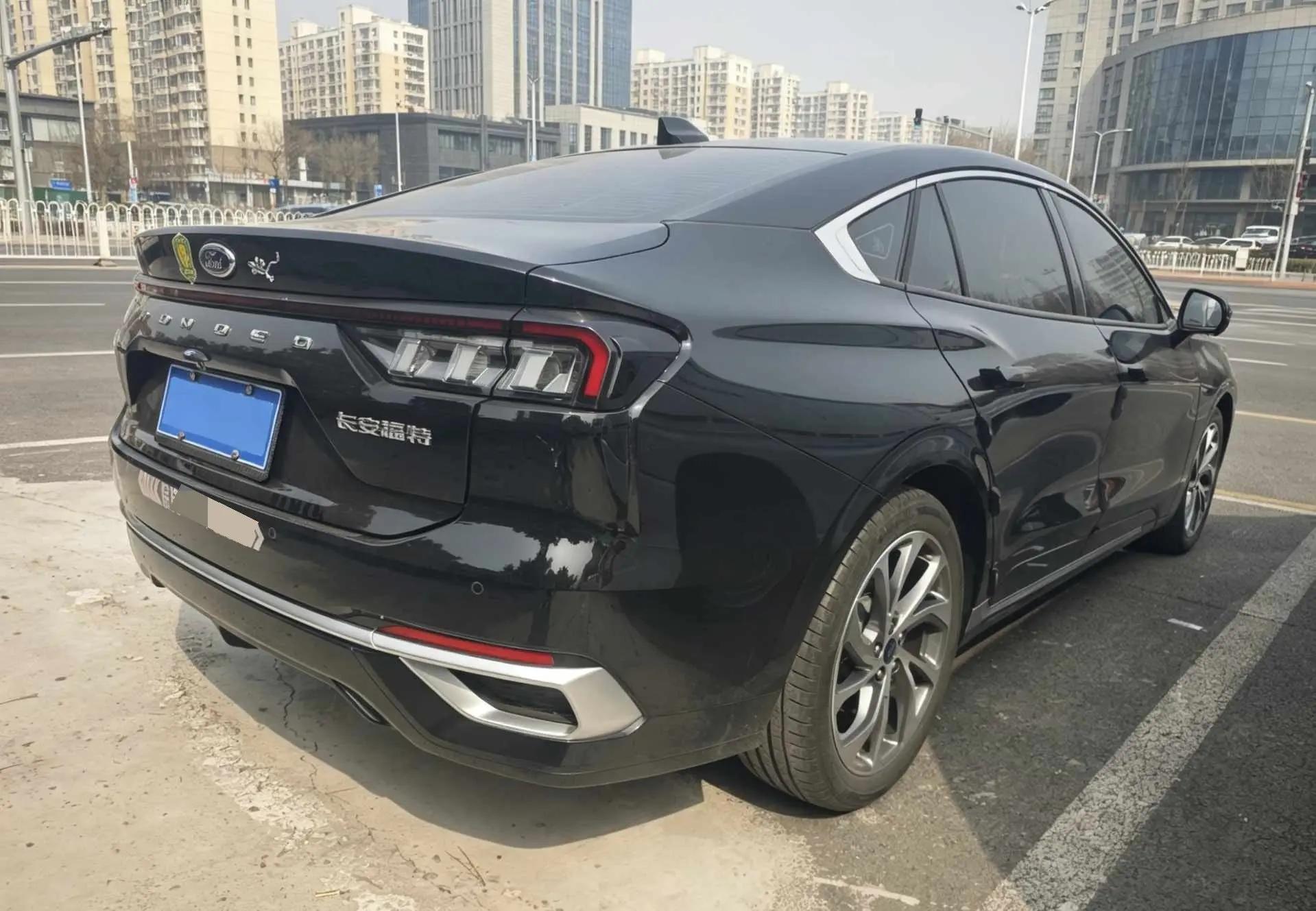 Ford 2025 Mondeo 2.0T EcoBoost Extreme Automatic 2