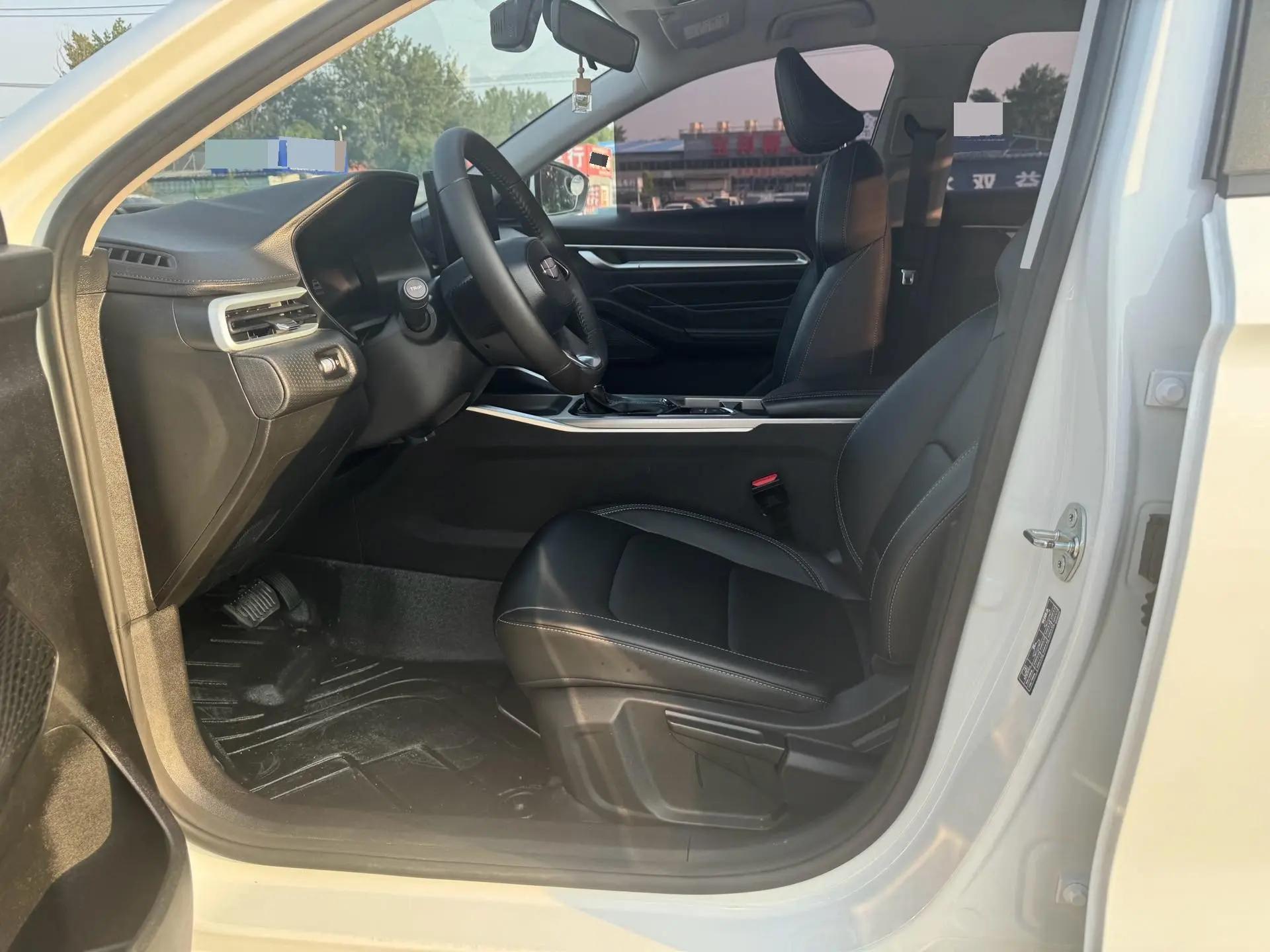 Geely 2025 Emgrand-Sanxiang 1.5 Stepless Star Edition Automatic Gear 4