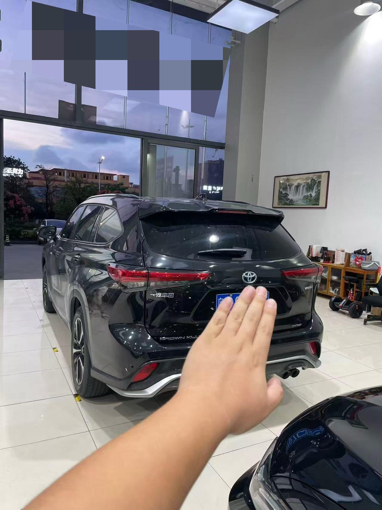 Crown Land Release 2022 2.5L HEV 4-wheel Drive Premium Edition 9