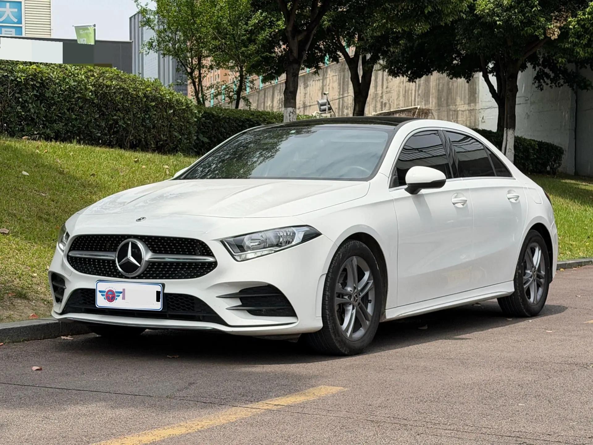 Open image lightbox: Mercedes Benz Class A 2022 model facelift A 180 L sports car