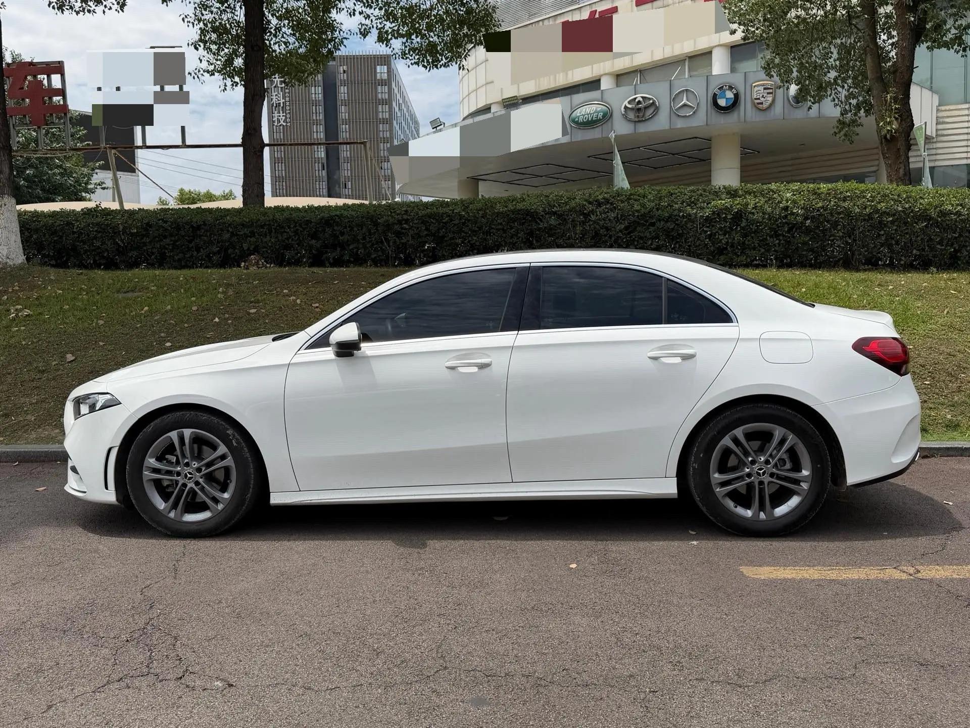 Mercedes Benz Class A 2022 model facelift A 180 L sports car 2