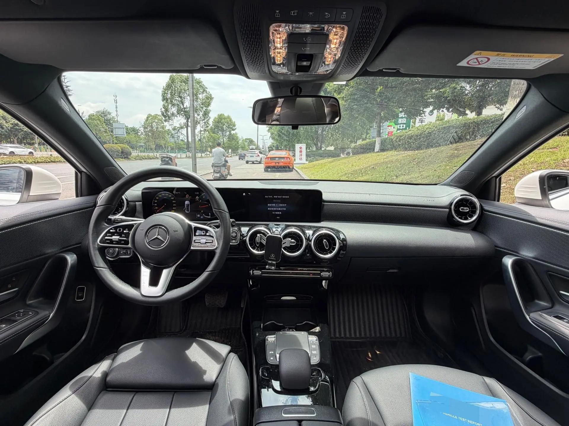 Mercedes Benz Class A 2022 model facelift A 180 L sports car 6