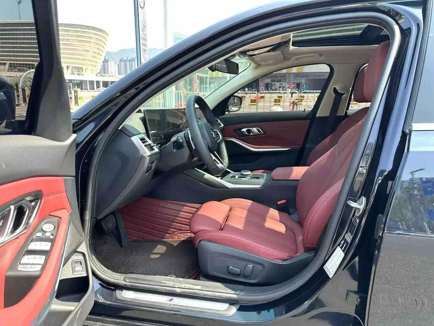 BMW 3 Series 2025 Model 325Li 2.0T M Sport Package Automatic 4