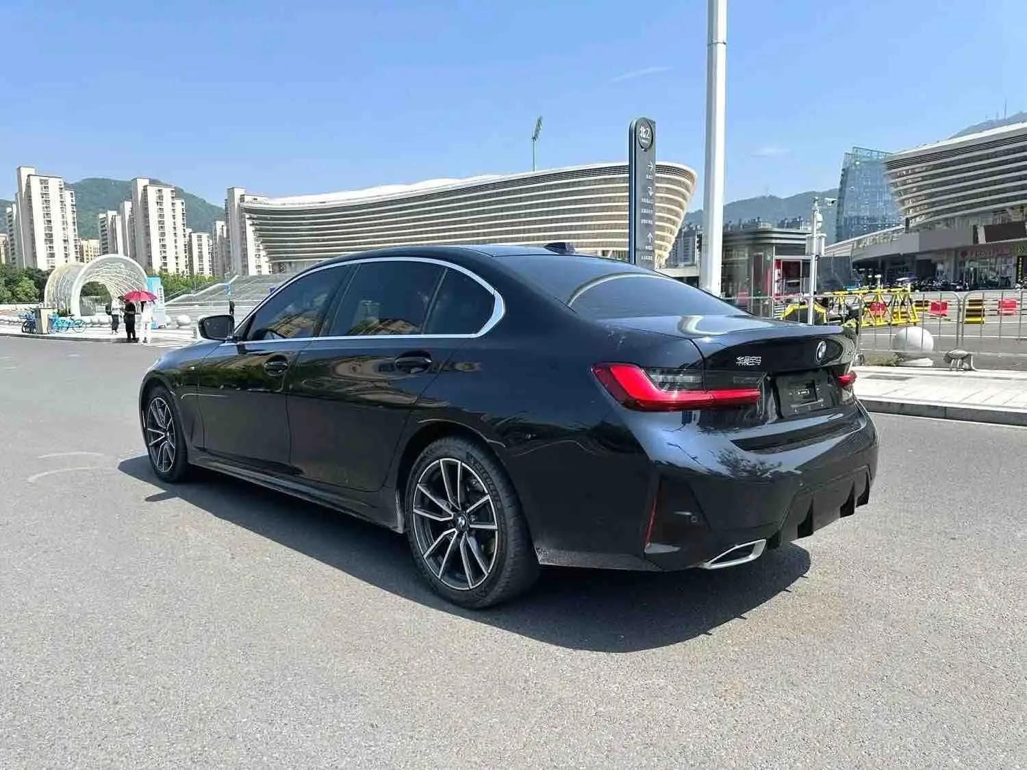 BMW 3 Series 2025 Model 325Li 2.0T M Sport Package Automatic 9