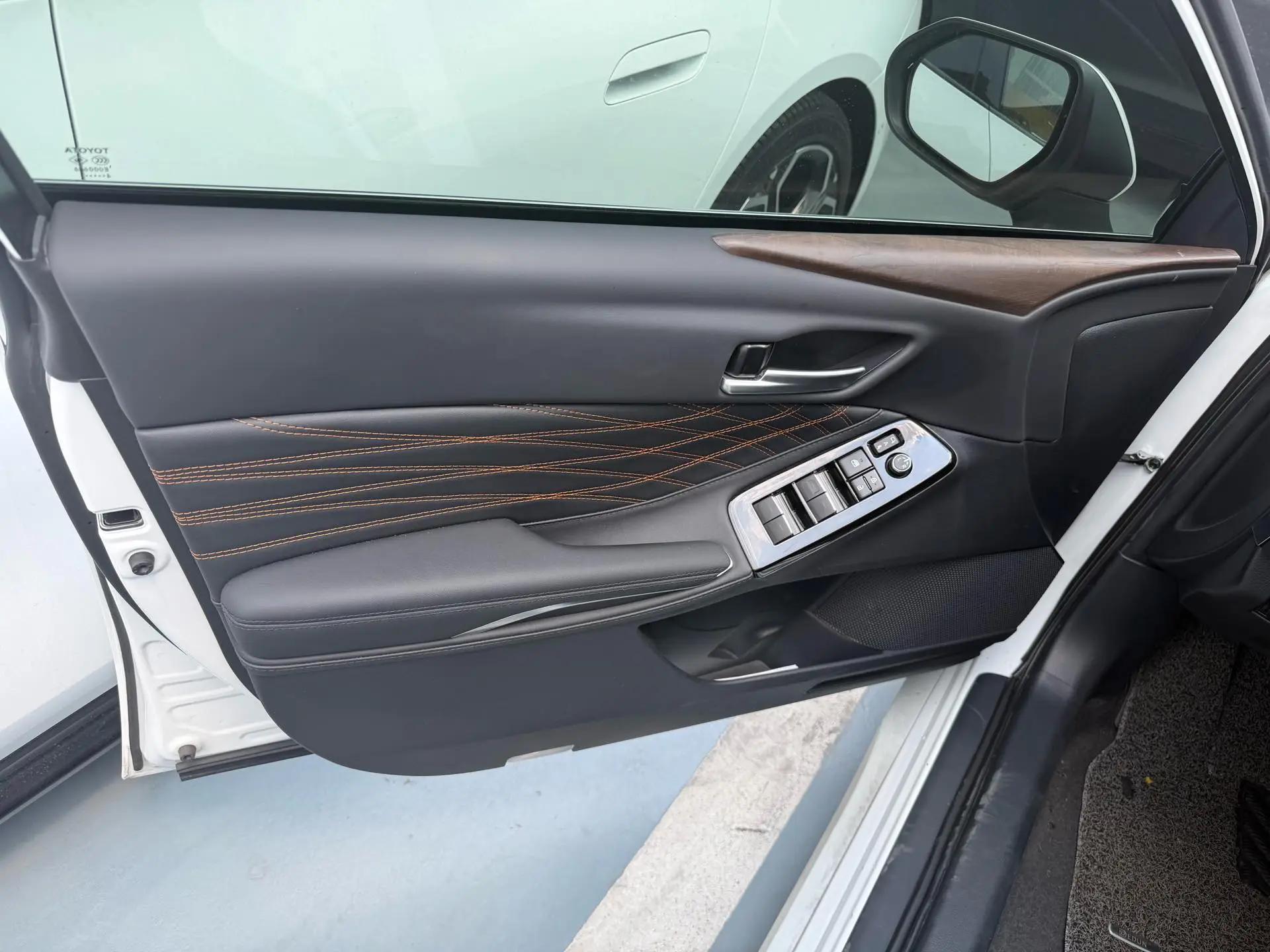 Toyota 2024 Asian Dragon Dual Engine 2.0 CVT Luxury Edition Automatic 8