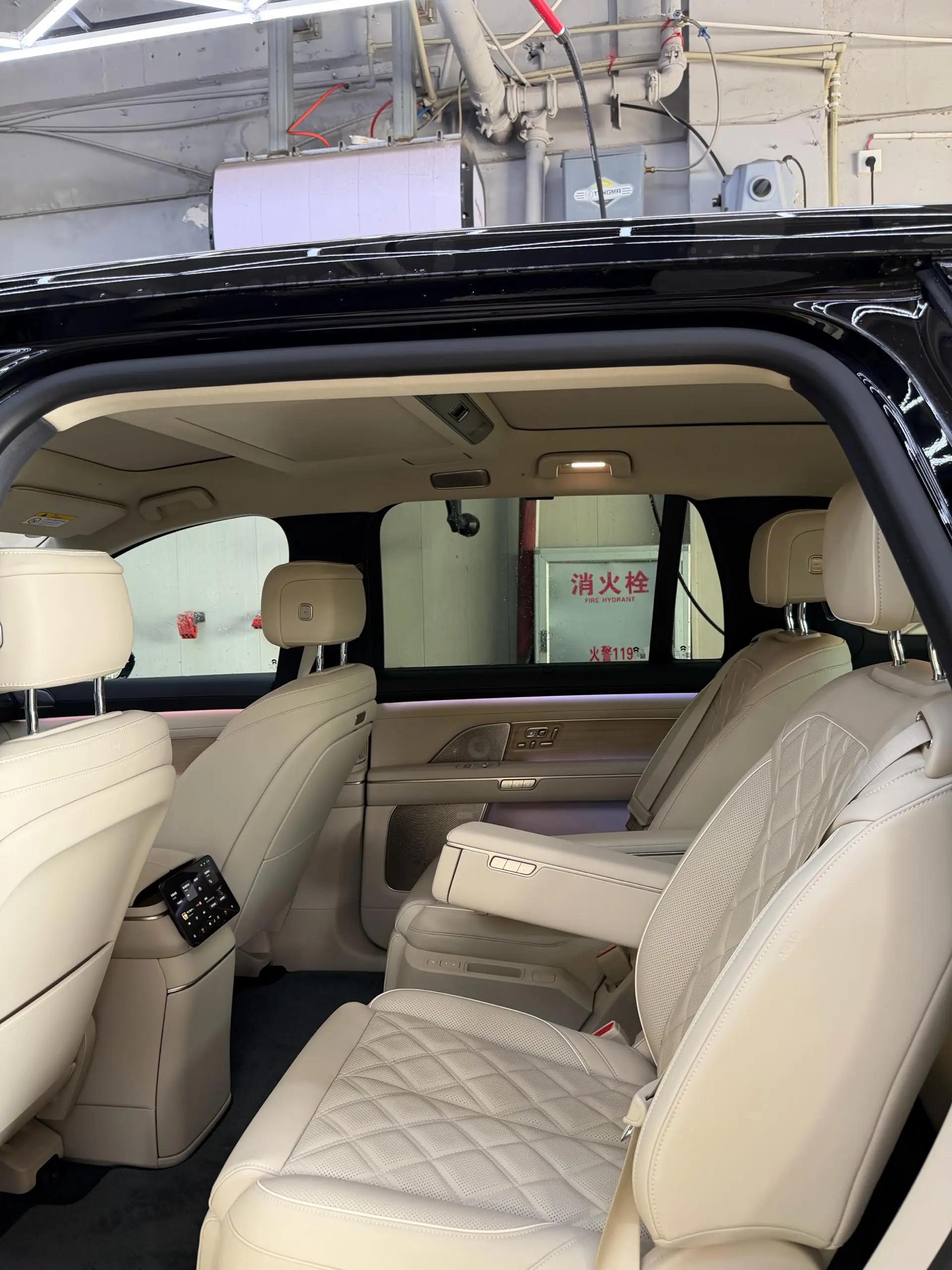 NIO 2026 ES8 6-Seater Executive Luxury Edition Automatic 9