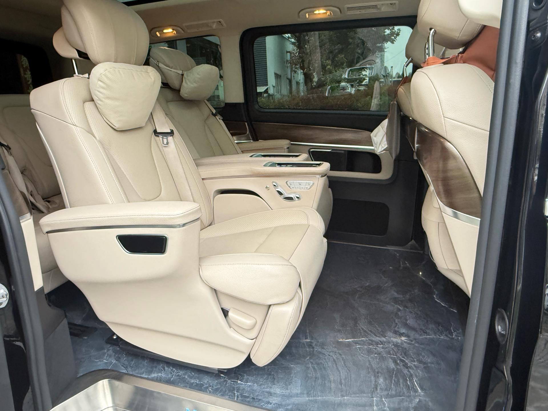 Mercedes Benz V 2022V 260 2.0T Premium Edition Automatic Gear 15
