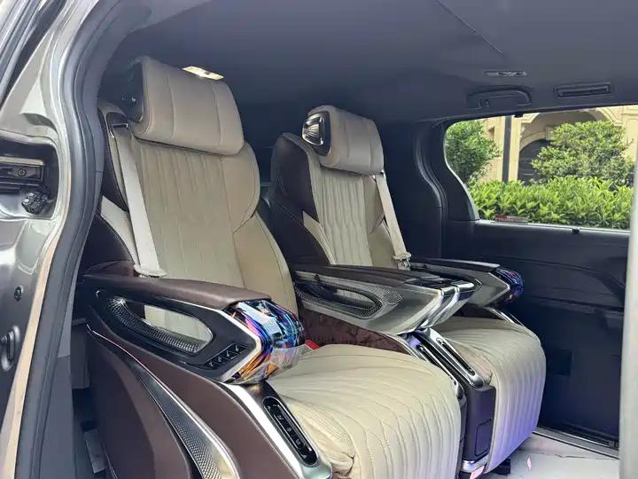 Sana SIENNA 2023 2.5L Hybrid Premium Edition 14