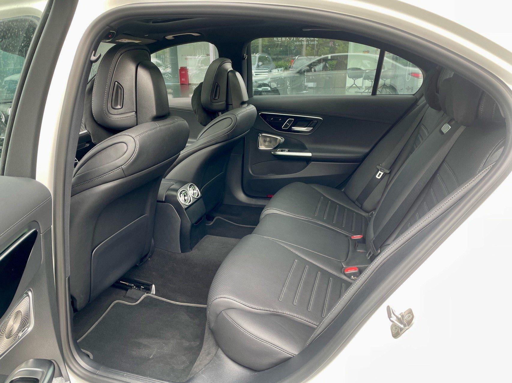 Mercedes Benz C- Class 2025 Model C 260 L 48V 1.5T Nocturnal Sports Edition Automatic 5