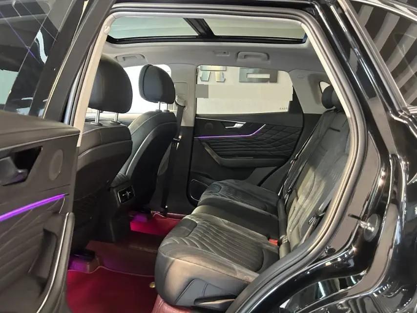 HongQi HS5 2019 2.0T Zhilian Flag Edition 4