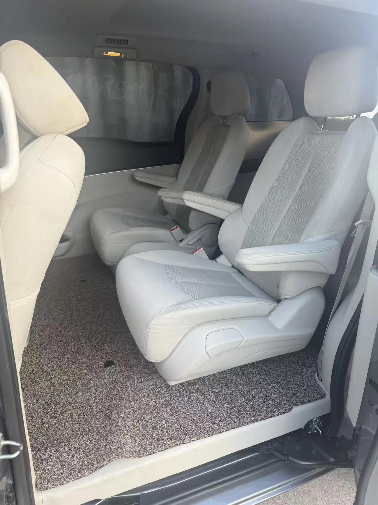 Buick GL8 2022 Land Business Class 652T Comfort Model 3